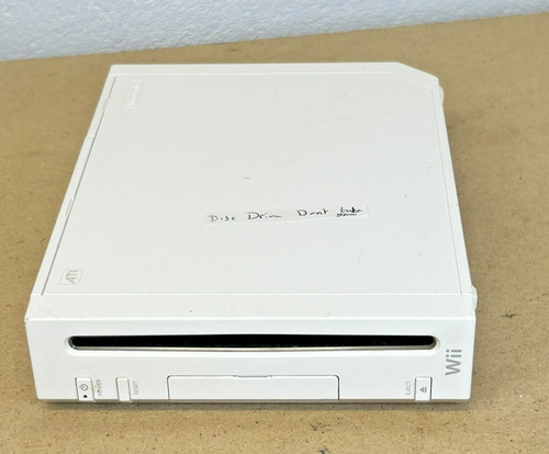 Nintendo wii bianca accende - nintendo,